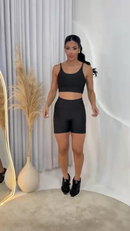 Conjunto Fitness Feminino Top Alça e Short Com Bolso Cintura Alta Treino Academia
